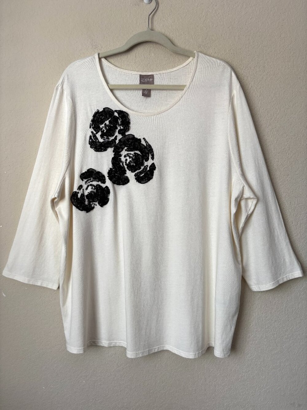 Chico's XXL Soft Stretch Jersey Knit Beaded Floral Appliqué 3/4 Sleeve Top Shirt